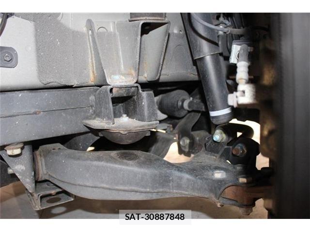 Nissan NV350 Caravan 2019-03 7393415-17