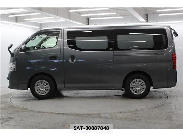 Nissan NV350 Caravan 2019-03 7393415-7
