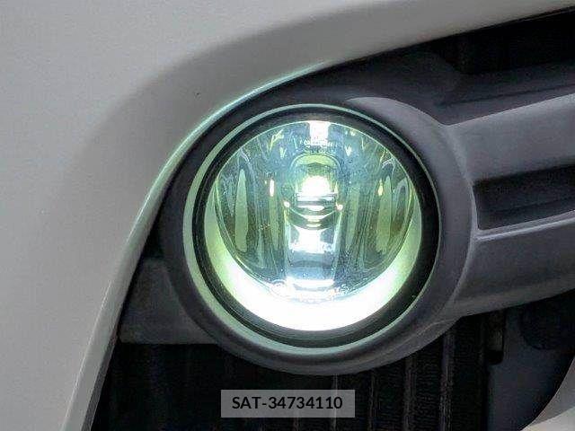 Nissan NV350 Caravan 2015-06 7393407-11