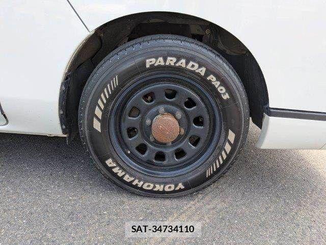 Nissan NV350 Caravan 2015-06 7393407-12