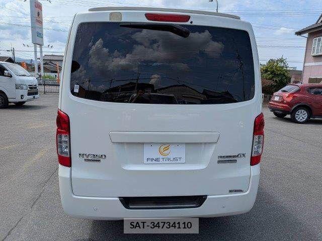 Nissan NV350 Caravan 2015-06 7393407-17