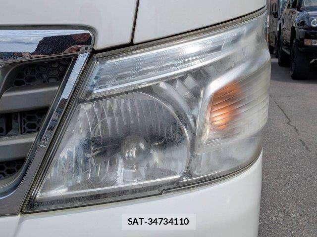 Nissan NV350 Caravan 2015-06 7393407-20