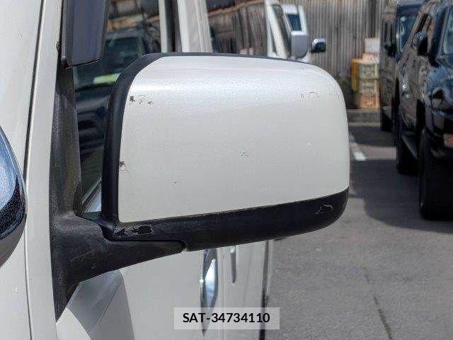 Nissan NV350 Caravan 2015-06 7393407-24