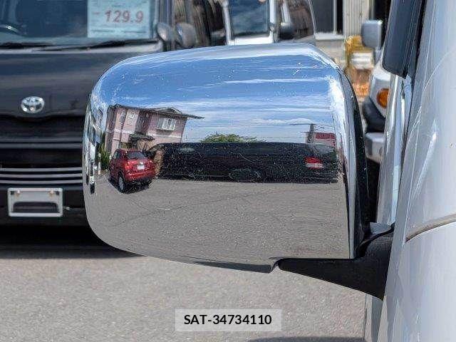 Nissan NV350 Caravan 2015-06 7393407-25