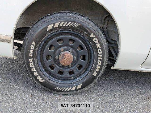 Nissan NV350 Caravan 2015-06 7393407-26