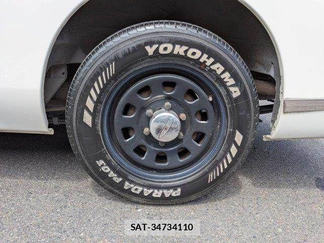 Nissan NV350 Caravan 2015-06 7393407-27