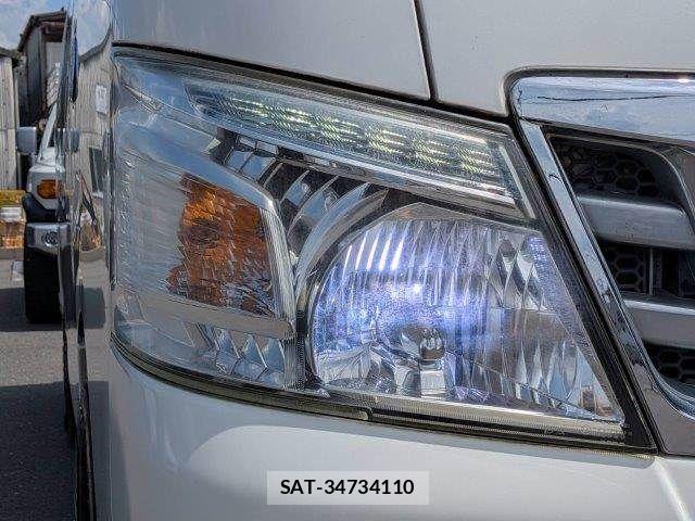 Nissan NV350 Caravan 2015-06 7393407-29