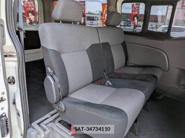 Nissan NV350 Caravan 2015-06 7393407-7