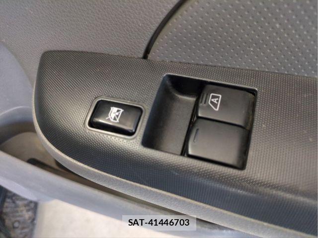 Nissan NV350 Caravan 2020-11 7393406-29