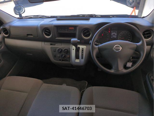 Nissan NV350 Caravan 2020-11 7393406-7