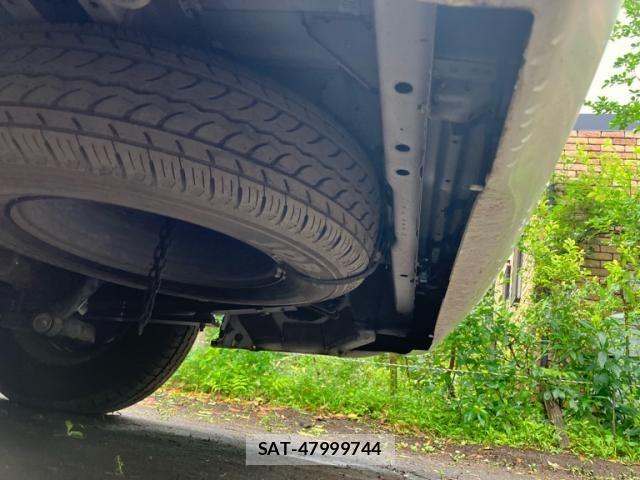 Nissan NV350 Caravan 2013-10 7393414-19