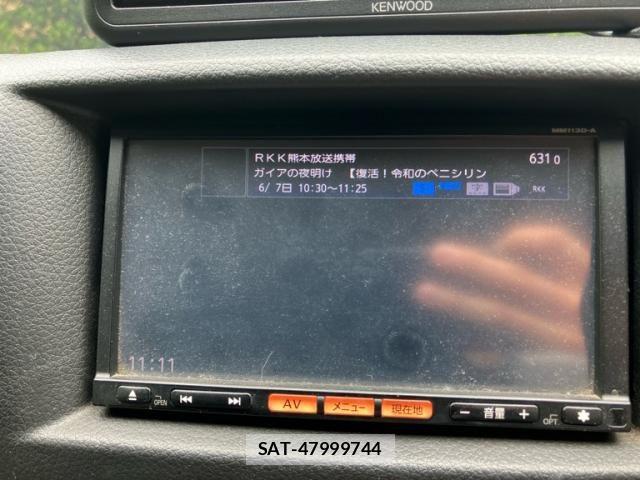 Nissan NV350 Caravan 2013-10 7393414-25