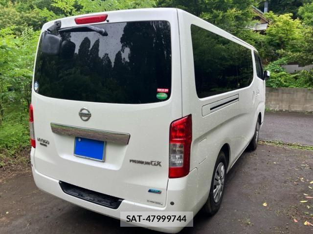 Nissan NV350 Caravan 2013-10 7393414-5