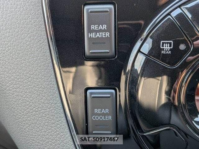 Nissan NV350 Caravan 2021-05 7456545-12