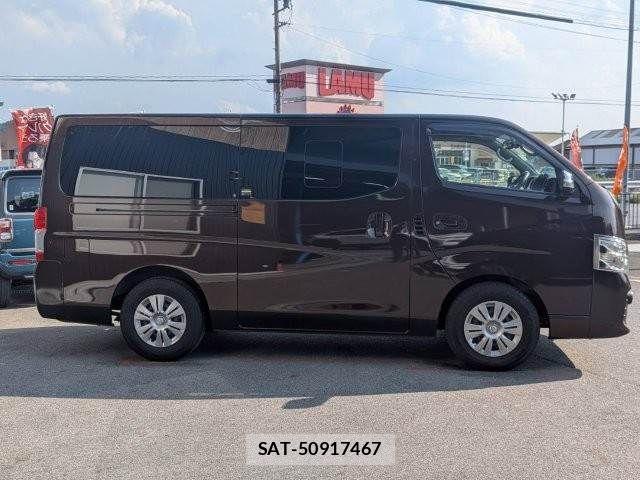 Nissan NV350 Caravan 2021-05 7456545-22
