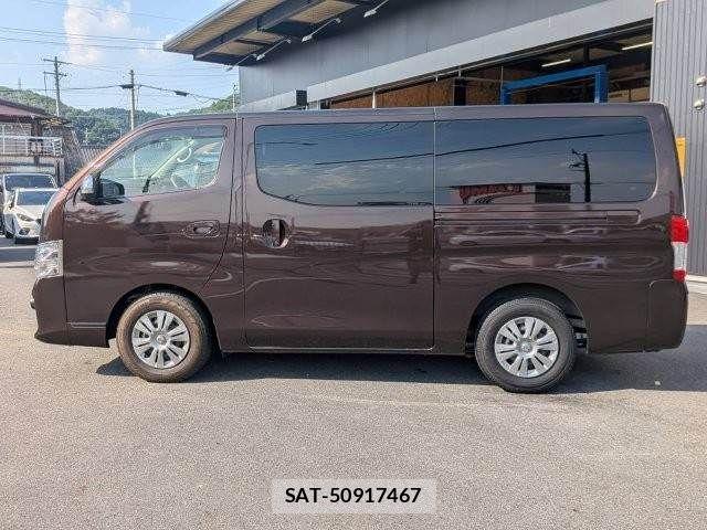 Nissan NV350 Caravan 2021-05 7456545-25