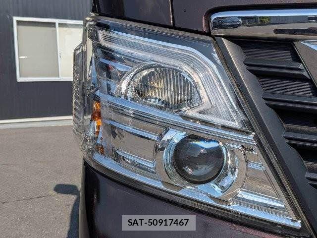 Nissan NV350 Caravan 2021-05 7456545-27