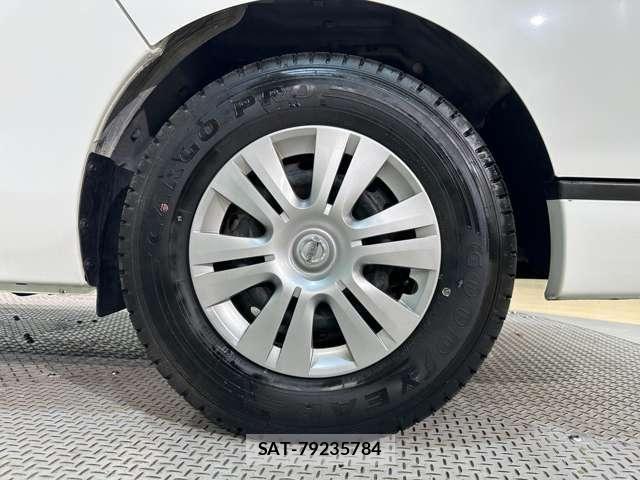 Nissan NV350 Caravan 2019-05 7456544-22