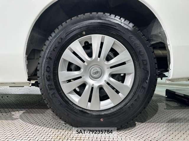 Nissan NV350 Caravan 2019-05 7456544-24