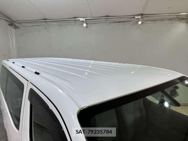 Nissan NV350 Caravan 2019-05 7456544-29