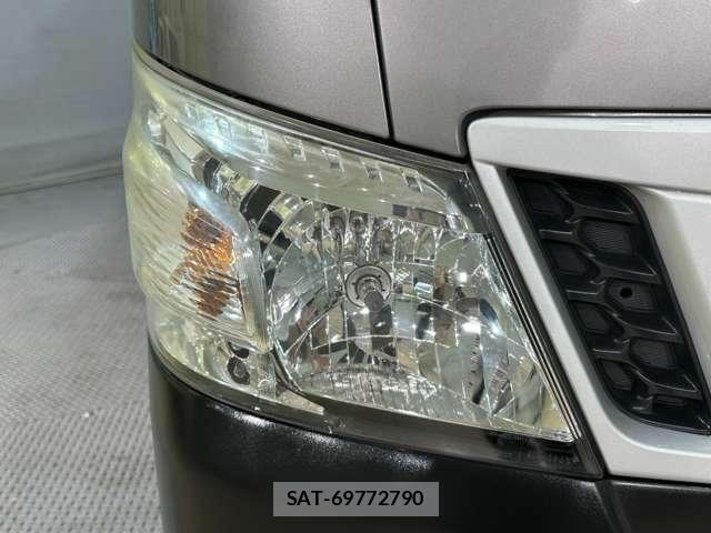 Nissan NV350 Caravan 2016-06 7456547-26