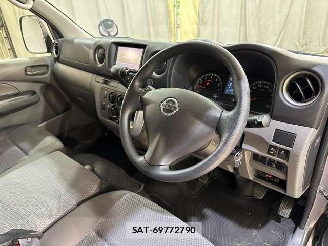 Nissan NV350 Caravan 2016-06 7456547-8