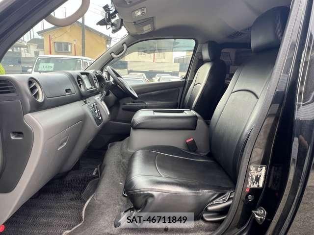 Nissan NV350 Caravan 2014-08 7502072-9