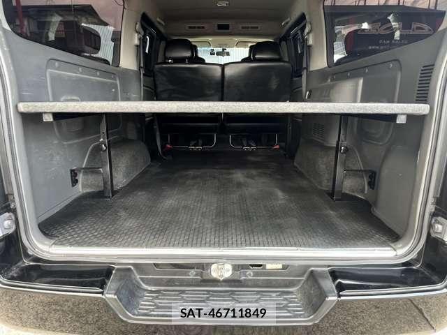 Nissan NV350 Caravan 2014-08 7502072-18