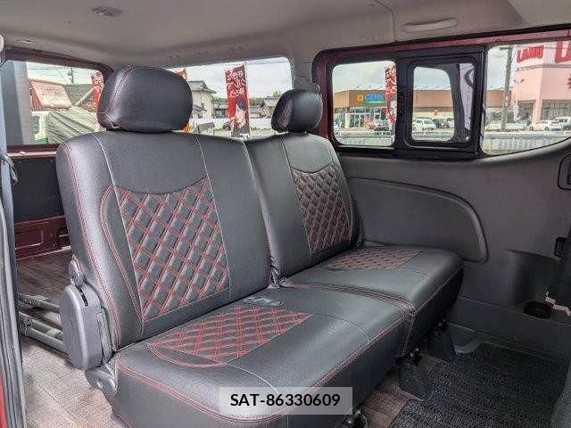 Nissan NV350 Caravan 2018-09 7502068-12