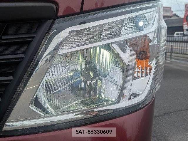 Nissan NV350 Caravan 2018-09 7502068-15
