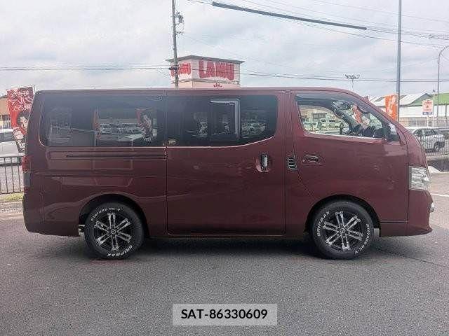 Nissan NV350 Caravan 2018-09 7502068-20
