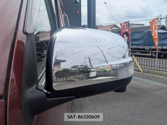 Nissan NV350 Caravan 2018-09 7502068-29