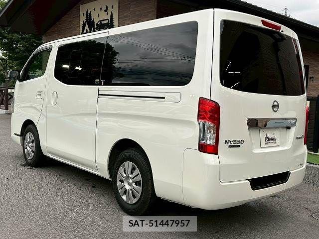 Nissan NV350 Caravan 2020-11 7502065-16