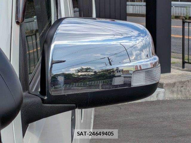 Nissan NV350 Caravan 2019-03 7502070-22