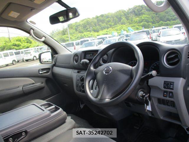 Nissan NV350 Caravan 2018-12 7502069-1