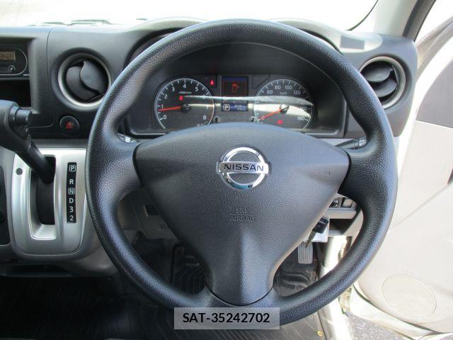 Nissan NV350 Caravan 2018-12 7502069-19