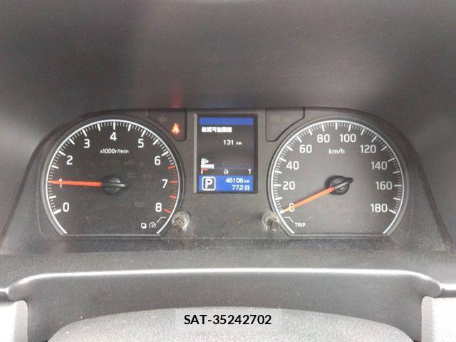 Nissan NV350 Caravan 2018-12 7502069-20