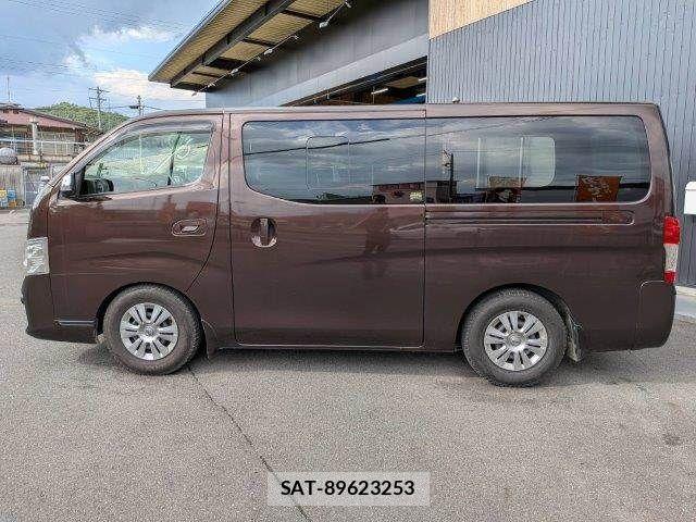 Nissan NV350 Caravan 2018-01 7502067-20