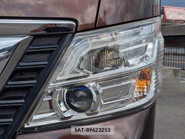 Nissan NV350 Caravan 2018-01 7502067-21