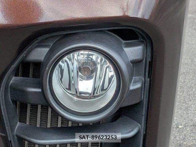 Nissan NV350 Caravan 2018-01 7502067-23