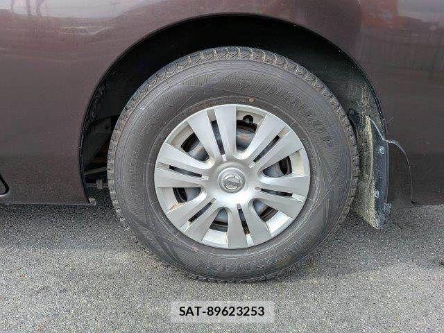 Nissan NV350 Caravan 2018-01 7502067-28