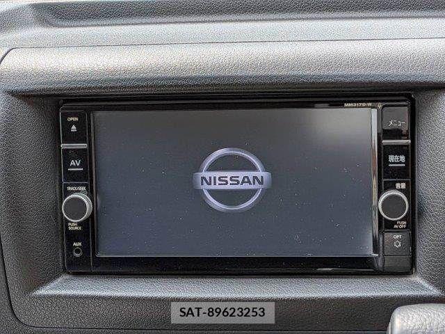 Nissan NV350 Caravan 2018-01 7502067-3