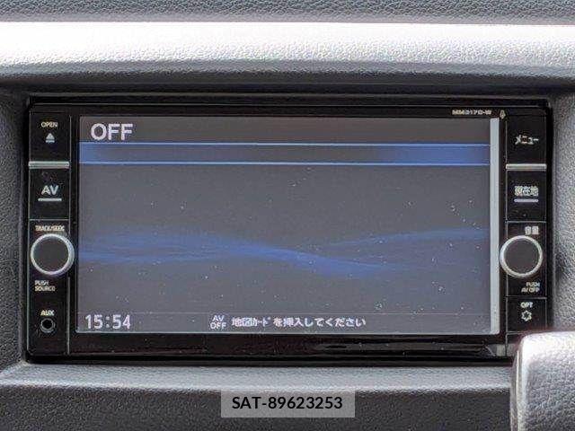 Nissan NV350 Caravan 2018-01 7502067-4