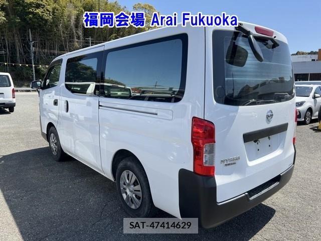 Nissan NV350 Caravan 2020-03 7532771-1