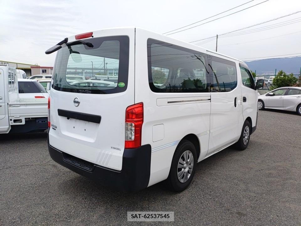 Nissan NV350 Caravan 2020-06 7534194-1