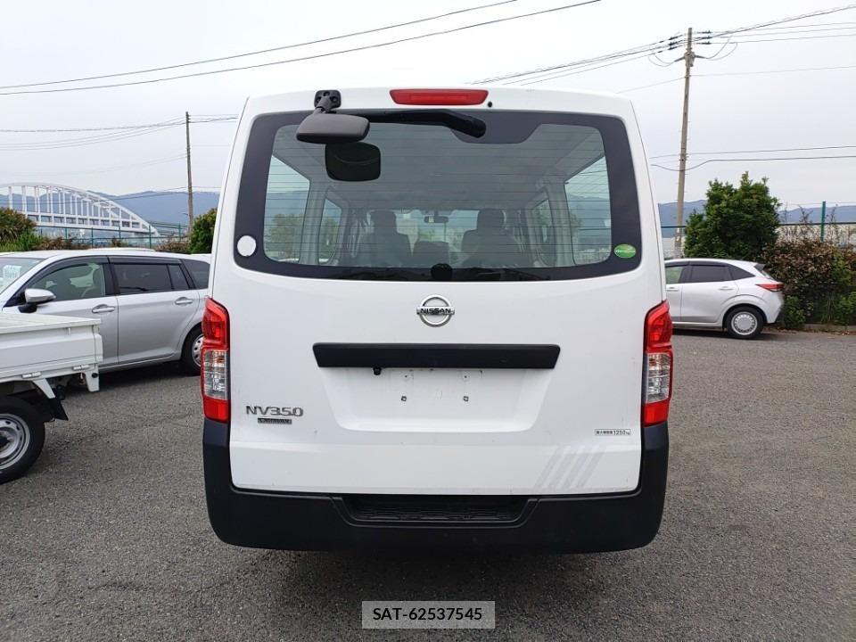 Nissan NV350 Caravan 2020-06 7534194-2