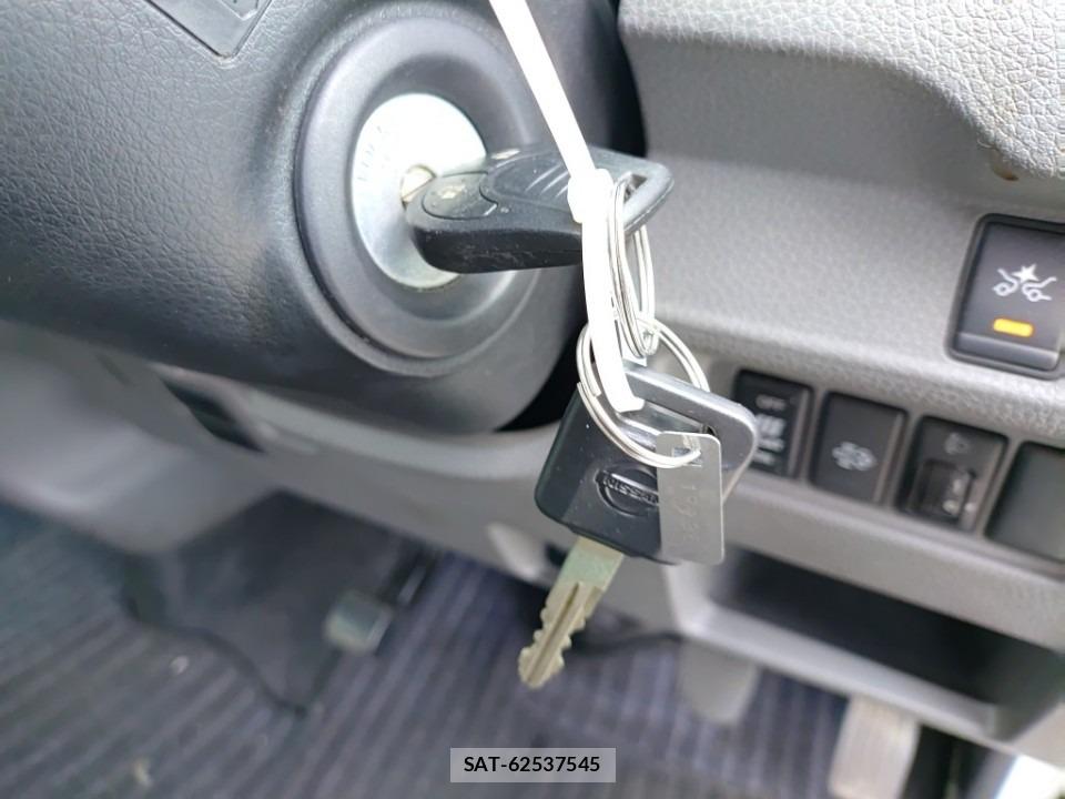 Nissan NV350 Caravan 2020-06 7534194-6
