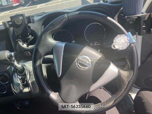 Nissan NV350 Caravan 2016-06 7562597-15