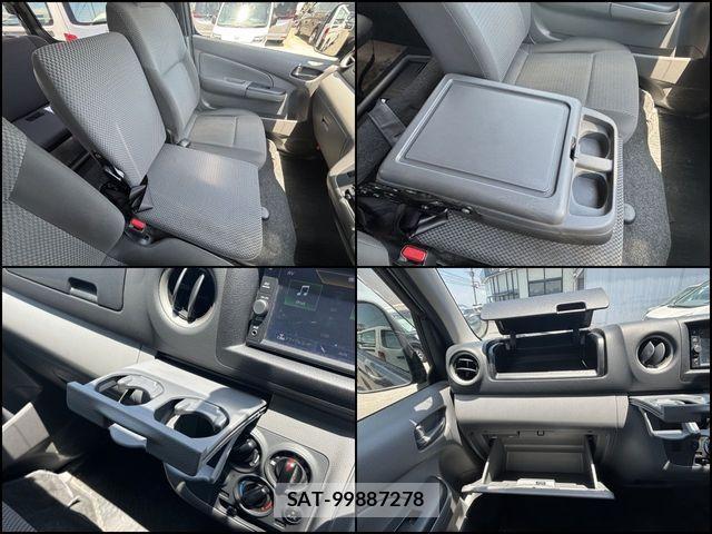 Nissan NV350 Caravan 2021-03 7329092-12