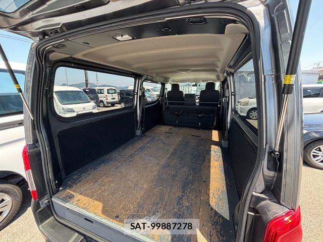 Nissan NV350 Caravan 2021-03 7329092-15